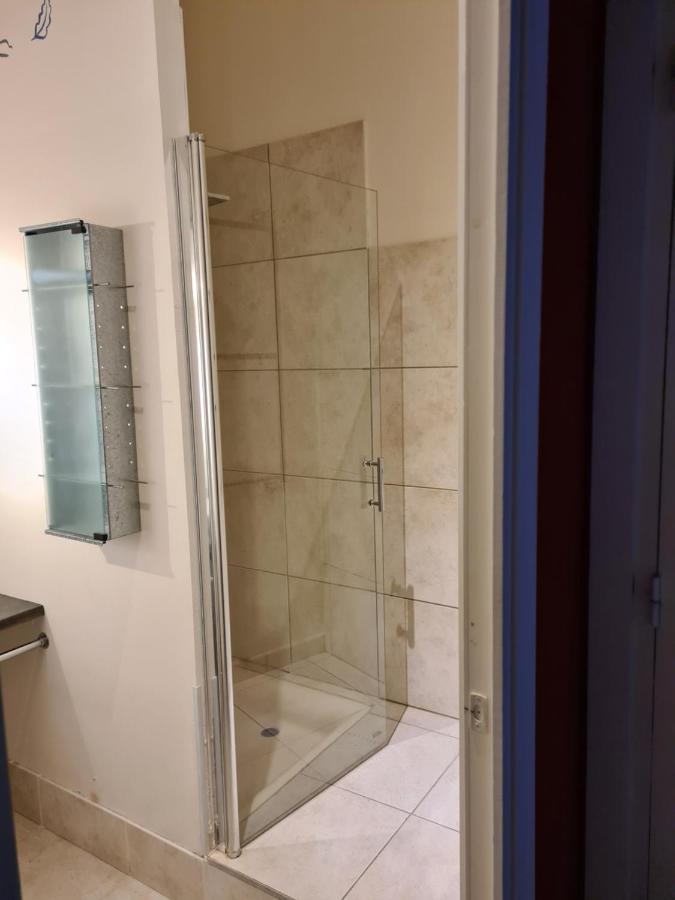 Suite Independante Avec 1 Chambre Et 1 Bureau Монпелие Екстериор снимка
